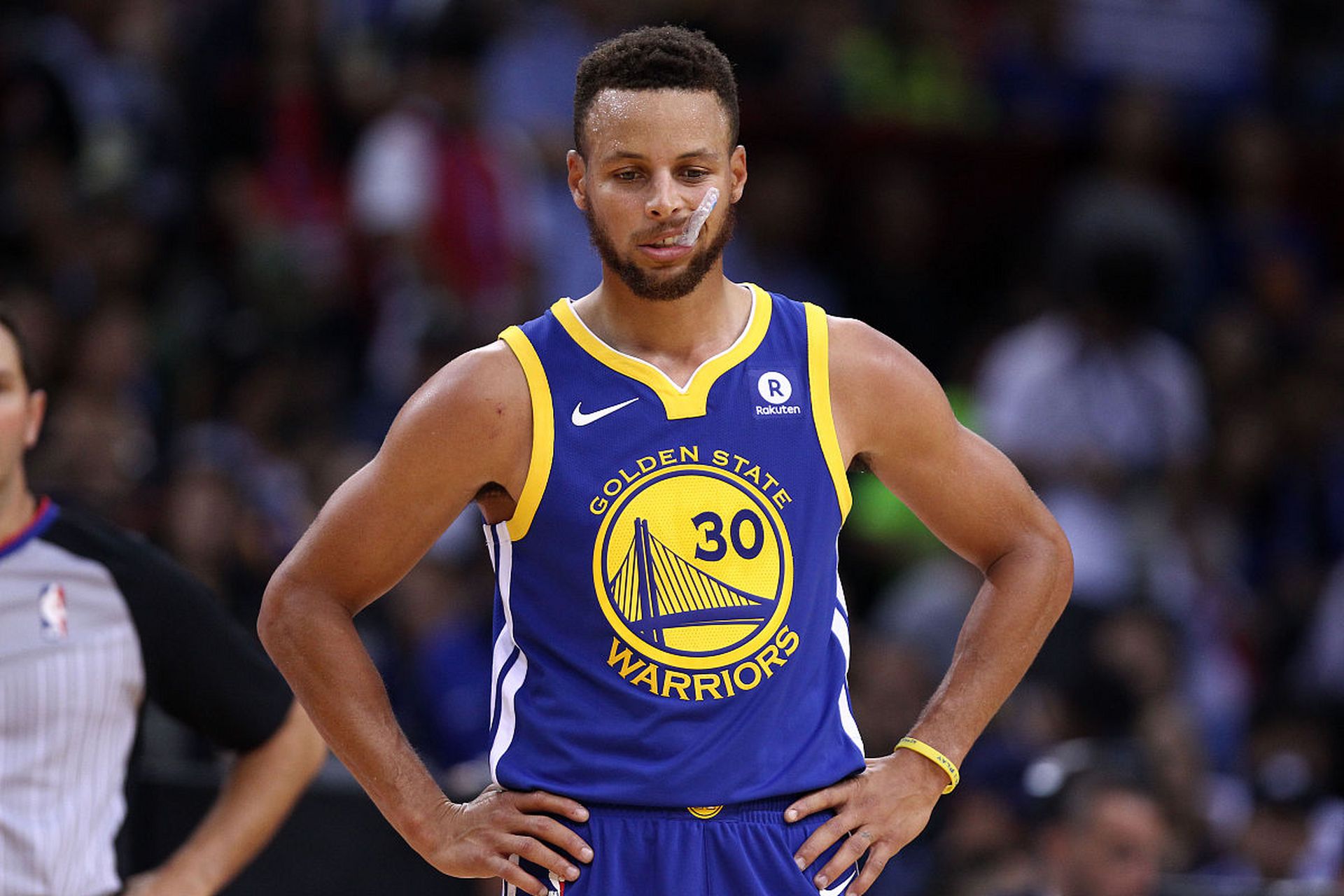 并考虑在夏 并考虑在夏